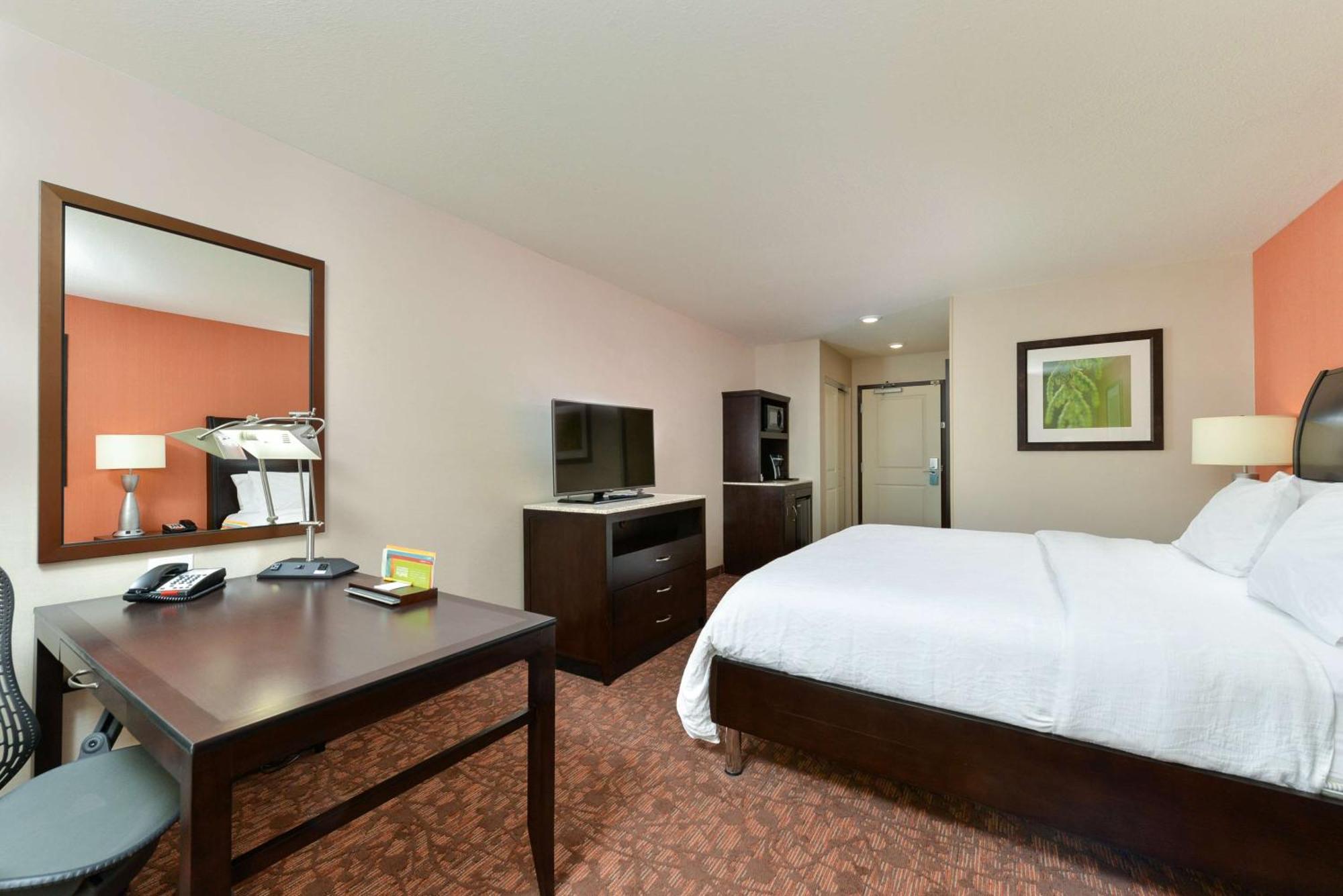 Hilton Garden Inn West Chester Ngoại thất bức ảnh